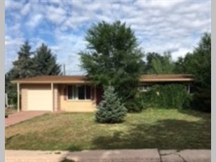 108 Fordham St , Colorado Springs , CO - 80911