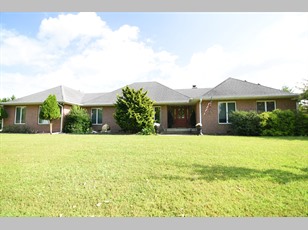 9210 Crescent Lane , La Plata , MD - 20646
