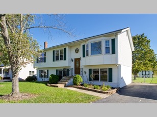 10828 Blake Lane , Bealeton , VA - 22712