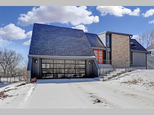 12842 Pembroke Circle , Leawood , KS - 66209