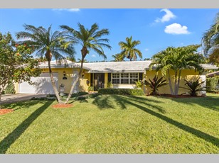 649 LasPalmas Park , Boynton Beach , FL - 33435