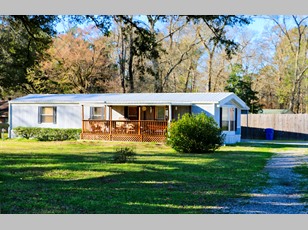206 Timberline Dr. , Onalaska , TX - 77360