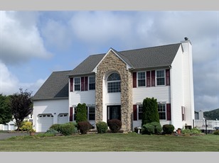 1 Olde Forge , Oxford , NJ - 07863