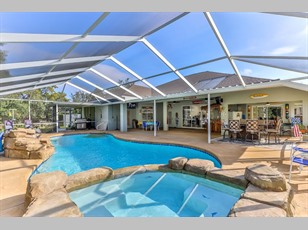 7285 Nightwalker Road , Weeki Wachee , FL - 34613