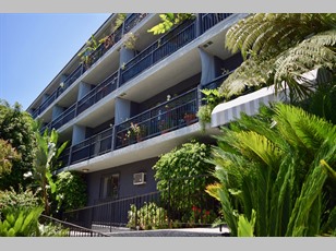 1355 N. Sierra Bonita Ave , West Hollywood , CA - 90046