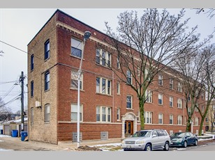 2217 W. Ainslie , Chicago , IL - 60625