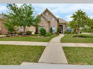 2400 Mountain Falls Ct , Friendswood , TX - 77546