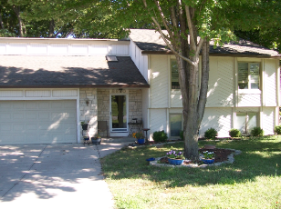 8620 Cleveland Ave. , Kansas City , KS - 66109