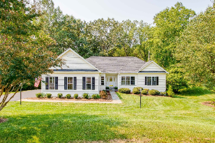 7466 Coblentz Avenue , Warrenton , VA - 20187