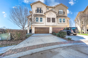 4033 Boardwalk Blvd , Seabrook , TX - 77586
