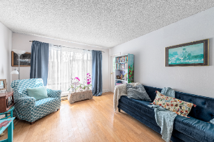 6 Commodore Dr , Emeryville , CA - 94608