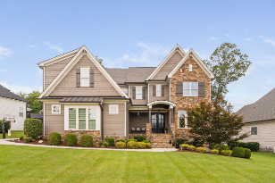 1212 Mackinaw Dr                                                                                    